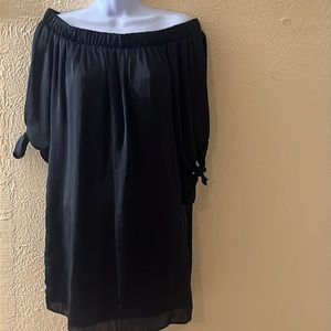 Shoulder satin black dress